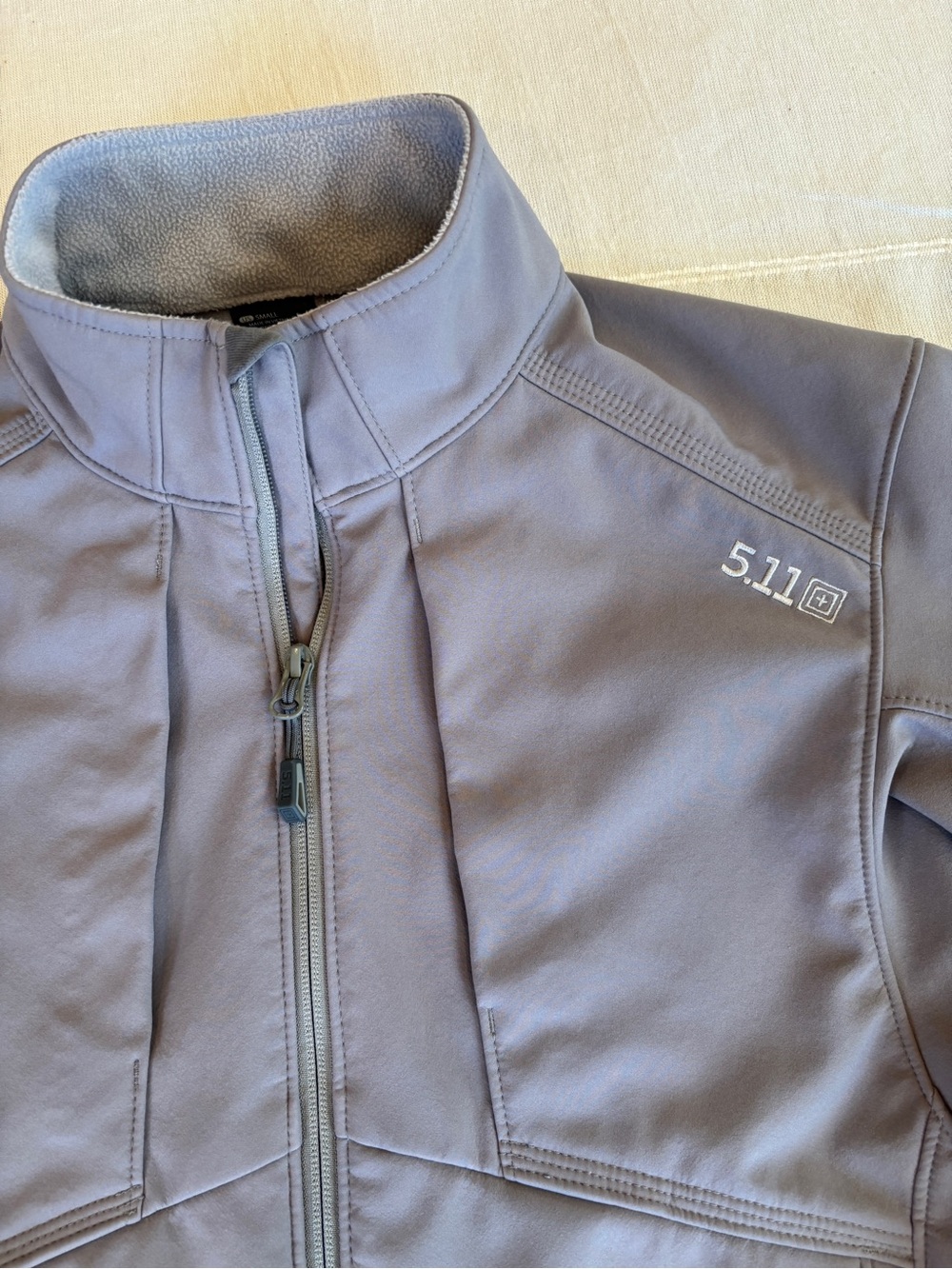 5.11 Tactical Sierra Softshell Jacket Lunar Gray Mens Outdoor Tactical 78005 - Picture 2 of 11